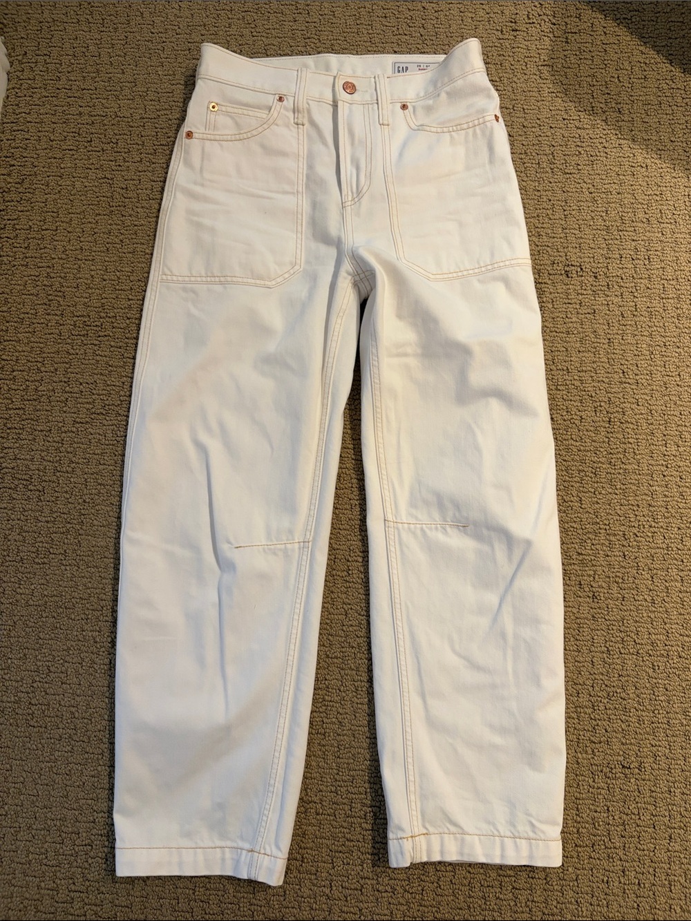 GAP High Rise Barrel jeans in off white- 0P - Picture 2 of 11